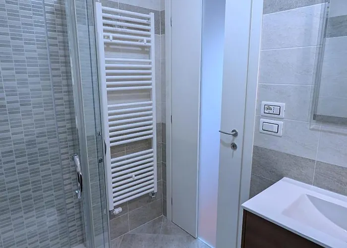 Vista Con Jacuzzi E Campo Volley * Monte del Lago