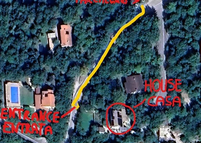 Vista Con Jacuzzi E Campo Volley